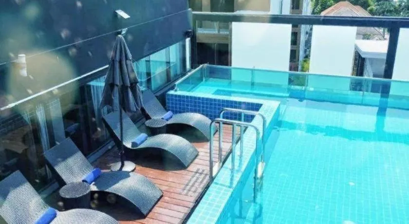 Hiptique Sukhumvit 13