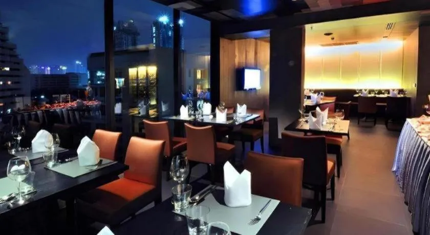 Hiptique Sukhumvit 13