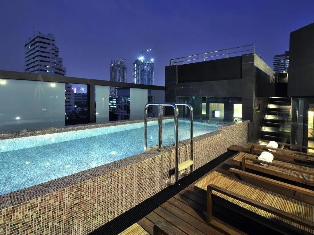 Hiptique Sukhumvit 13