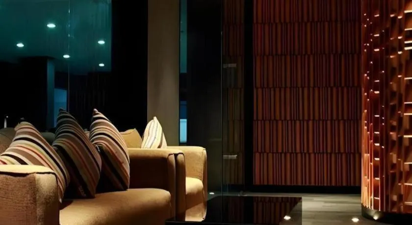 Hiptique Sukhumvit 13