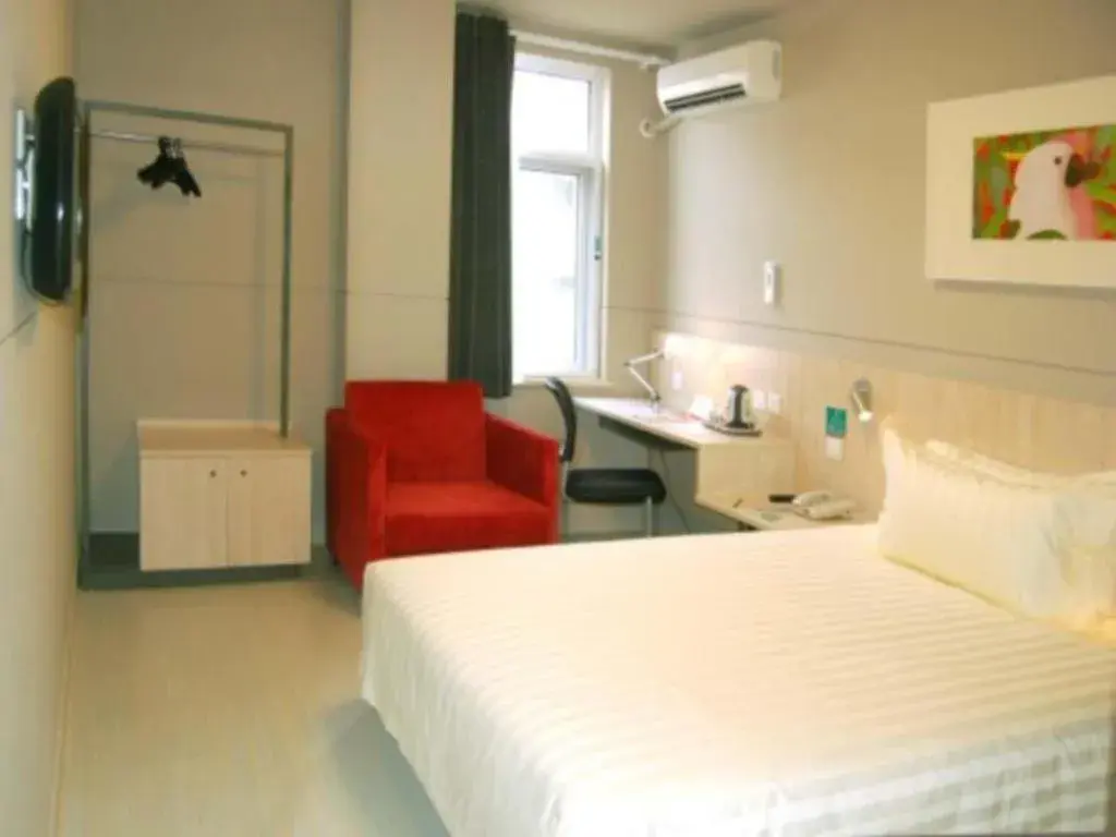 Bed in Jinjiang Inn Wuhu Fangte Tech Museum Metro Station Bed in Jinjiang Inn Wuhu Fangte Tech Museum Metro Station