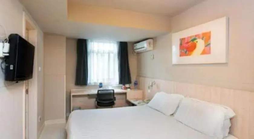 Bed in Jinjiang Inn Wuhu Fangte Tech Museum Metro Station Bed in Jinjiang Inn Wuhu Fangte Tech Museum Metro Station