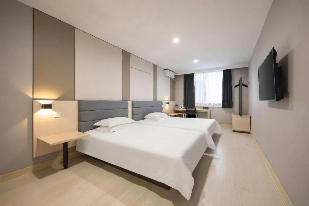 Bed in Jinjiang Inn Jinzhou Luoyang Road