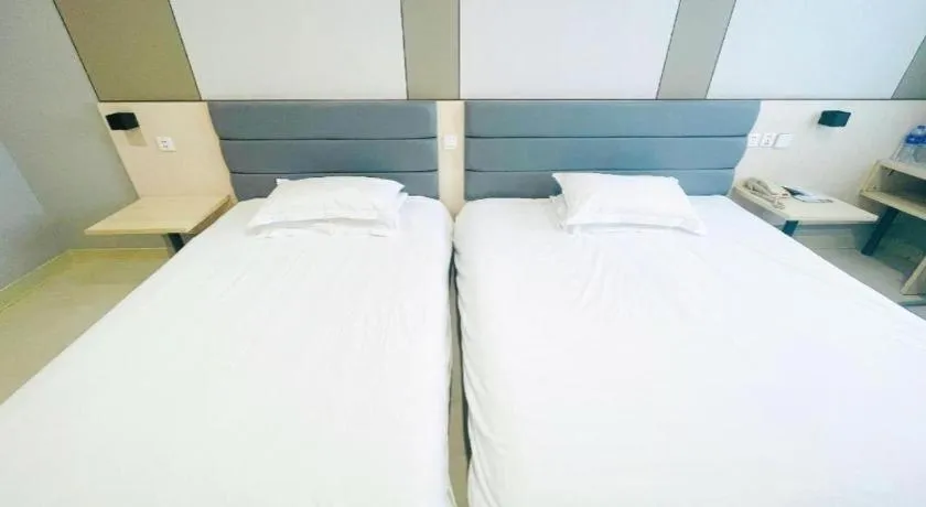 Bed in Jinjiang Inn Jinzhou Luoyang Road