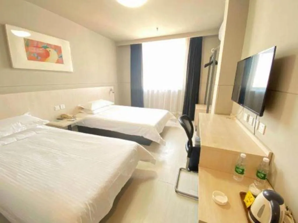 Bed in Jinjiang Inn Jinzhou Luoyang Road