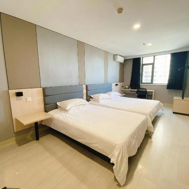 Bed in Jinjiang Inn Jinzhou Luoyang Road