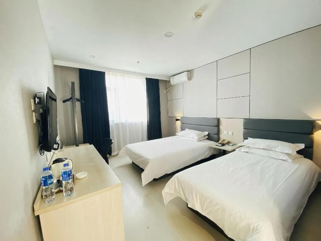 Bed in Jinjiang Inn Jinzhou Luoyang Road