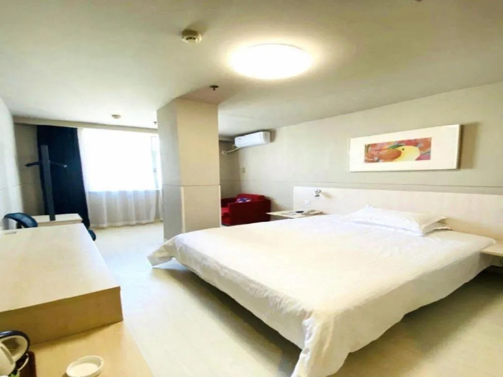 Bed in Jinjiang Inn Jinzhou Luoyang Road