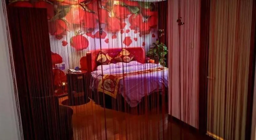 Bed in GreenTree Inn Suzhou Shengze Hotel