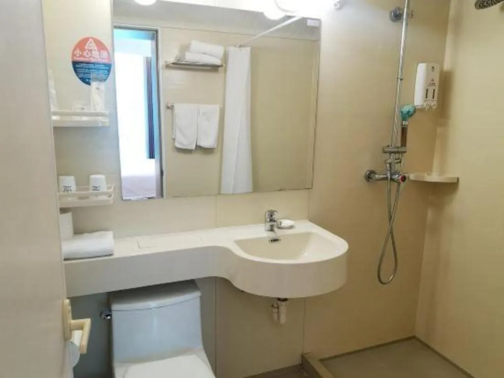 GreenTree Inn Suzhou Shengze Hotel