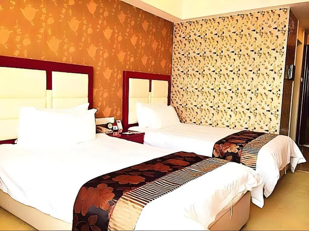 Bed in Ningbo ShouNan Hotel