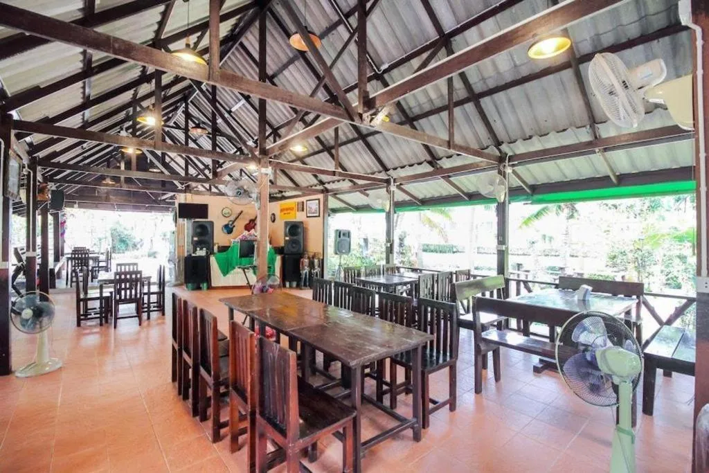 OYO 606 Baan Suansabai Pleanpanmai Resort Amphawa