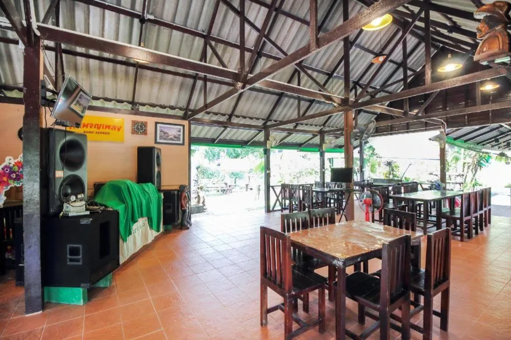 OYO 606 Baan Suansabai Pleanpanmai Resort Amphawa