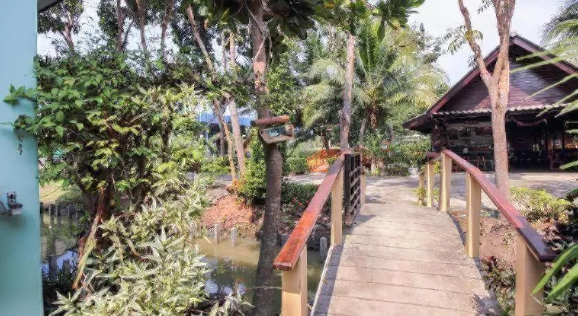 OYO 606 Baan Suansabai Pleanpanmai Resort Amphawa