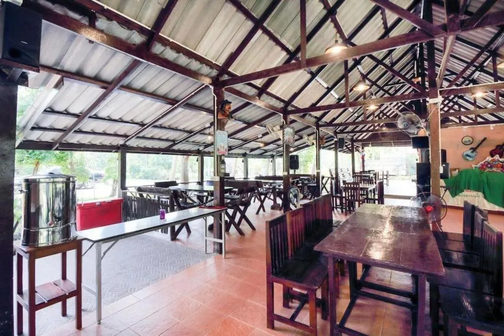 OYO 606 Baan Suansabai Pleanpanmai Resort Amphawa