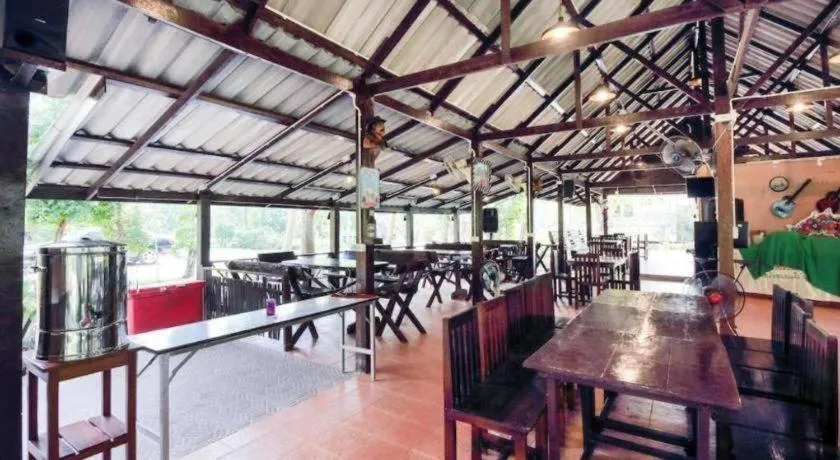 OYO 606 Baan Suansabai Pleanpanmai Resort Amphawa