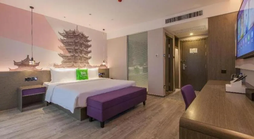 Bed in ibis Styles Wuhan Optics Valley Square Hotel
