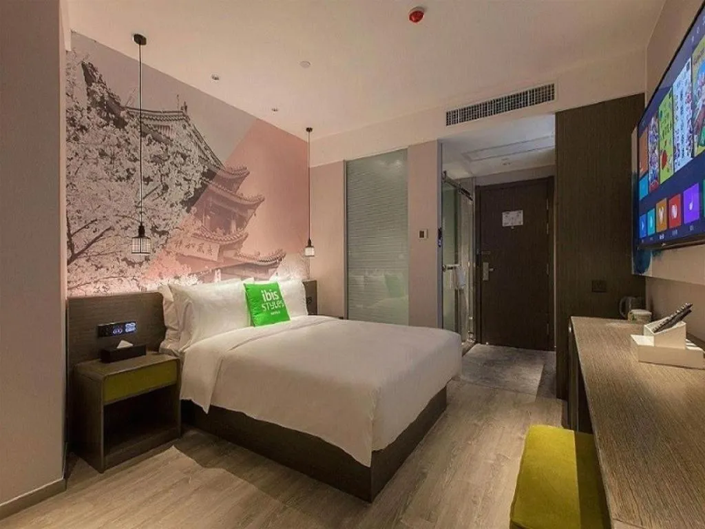 Bed in ibis Styles Wuhan Optics Valley Square Hotel