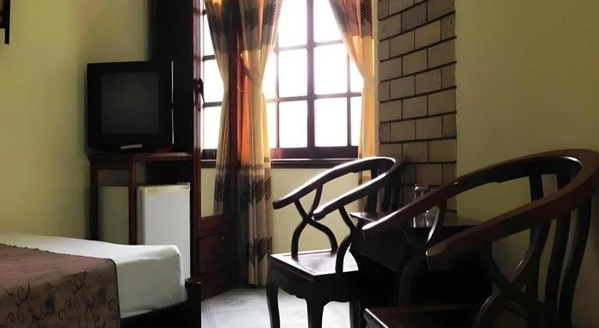 Bed in Dong Loi Hotel