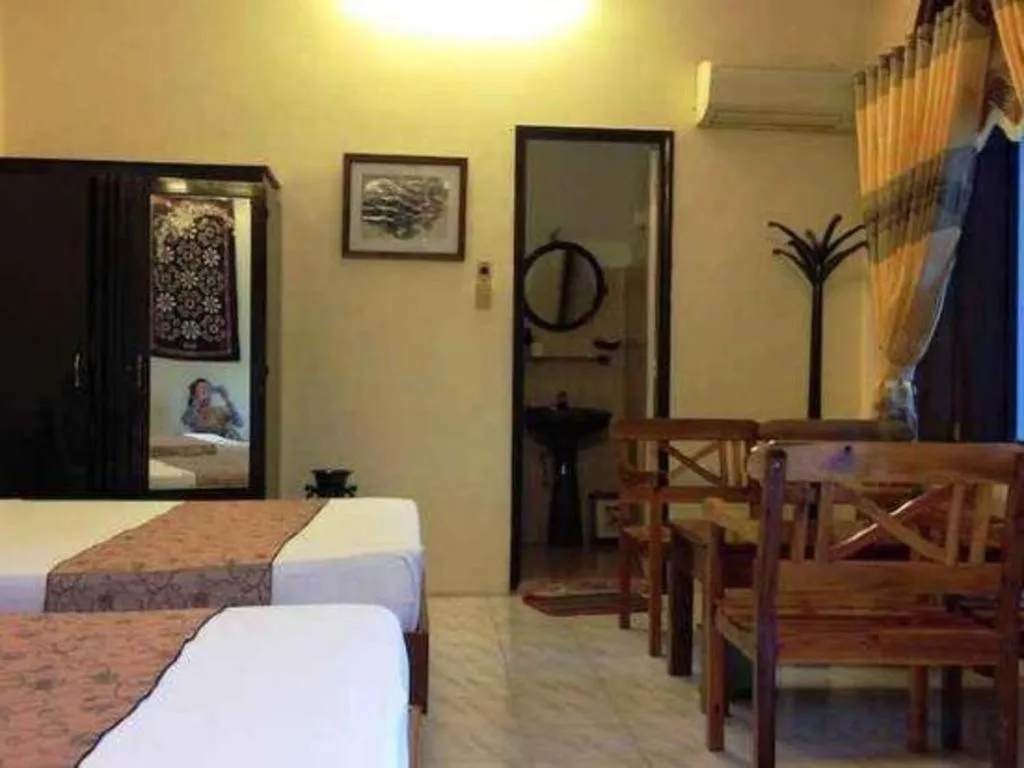 Bed in Dong Loi Hotel