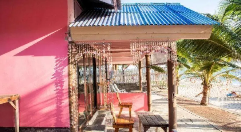 OYO 797 Pink House Bungalow