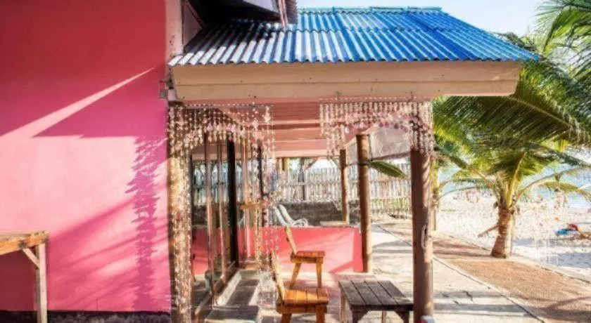 OYO 797 Pink House Bungalow