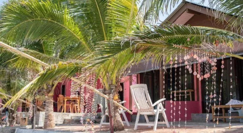 OYO 797 Pink House Bungalow