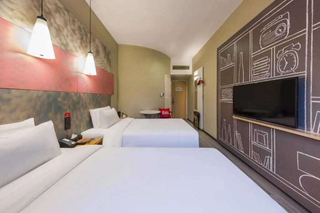 Bed in Ibis Shanghai Expo Dongming Road Metro Station