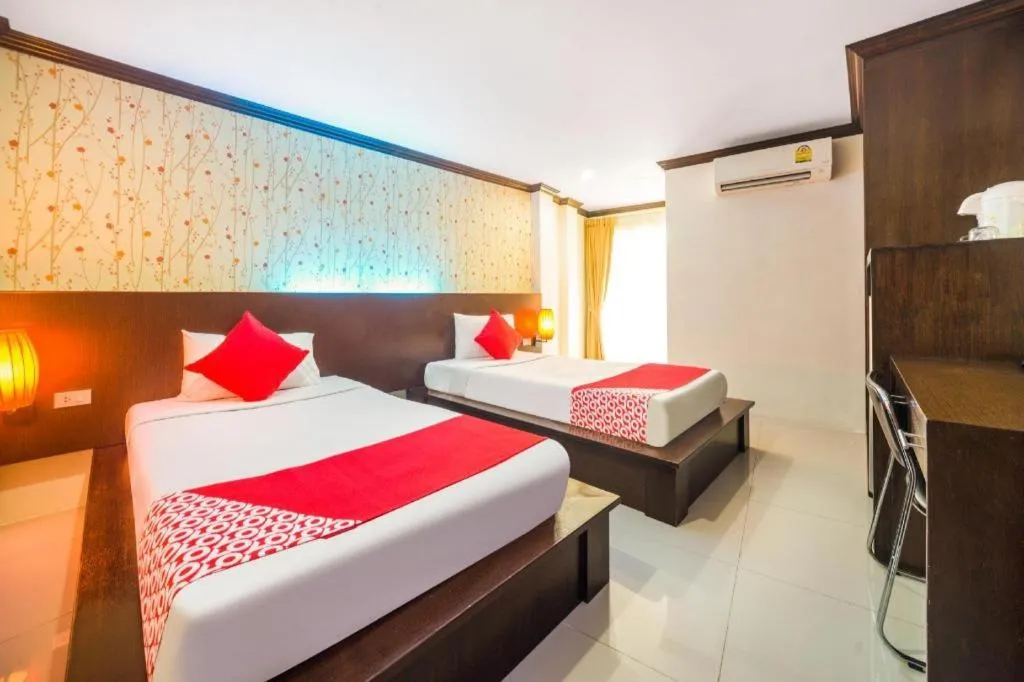 Bed in OYO 232 Patong City Hometel