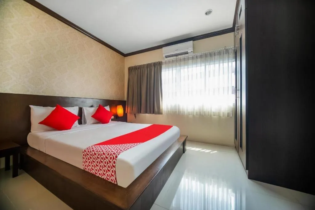 Bed in OYO 232 Patong City Hometel