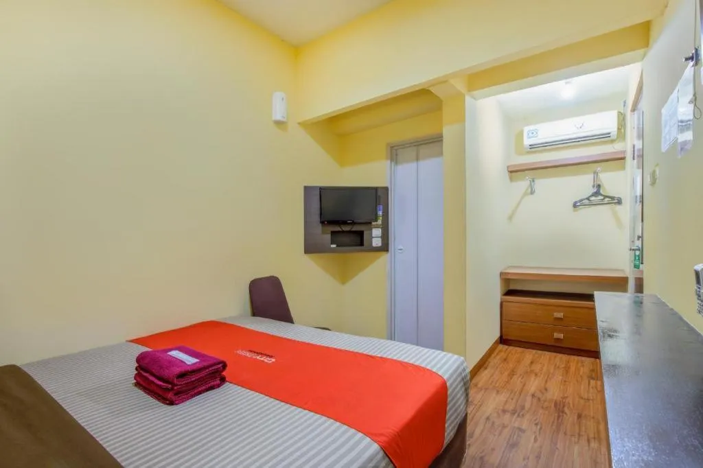 Bed in City Icon Residence