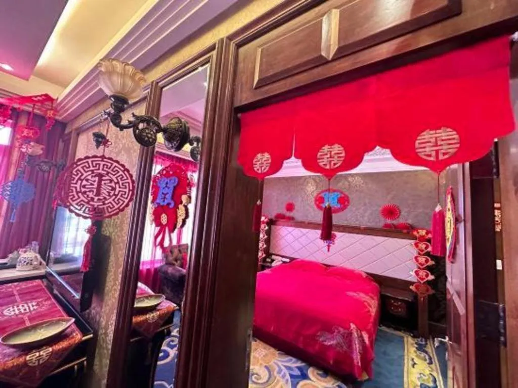 Bed in Hohhot Inner Mongolia Hotel