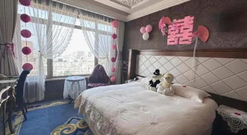 Bed in Hohhot Inner Mongolia Hotel