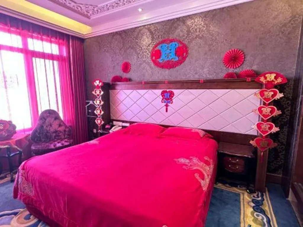 Bed in Hohhot Inner Mongolia Hotel
