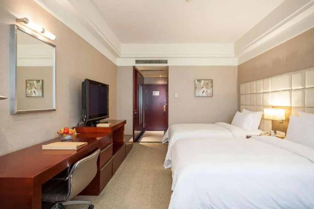 Bed in Best Western Plus Fuzhou Fortune Hotel