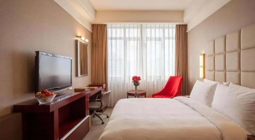 Bed in Best Western Plus Fuzhou Fortune Hotel