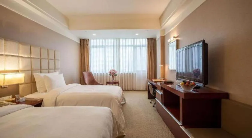 Bed in Best Western Plus Fuzhou Fortune Hotel