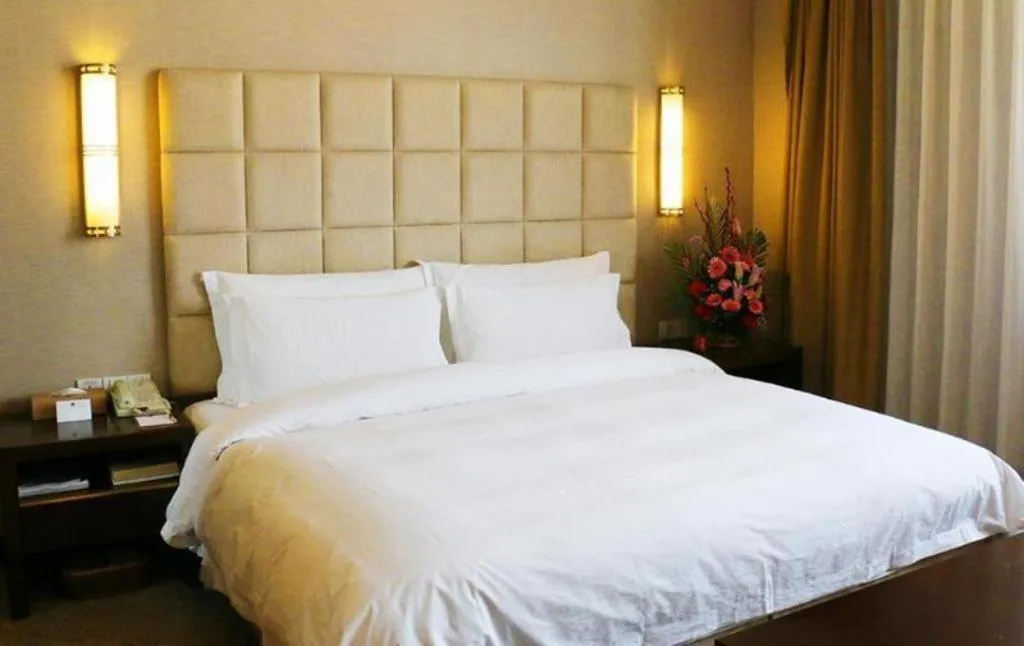Bed in Best Western Plus Fuzhou Fortune Hotel