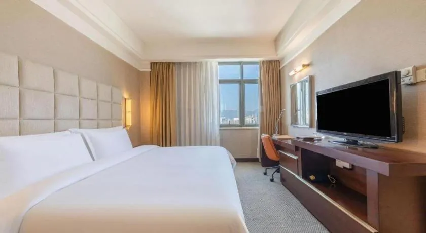 Bed in Best Western Plus Fuzhou Fortune Hotel
