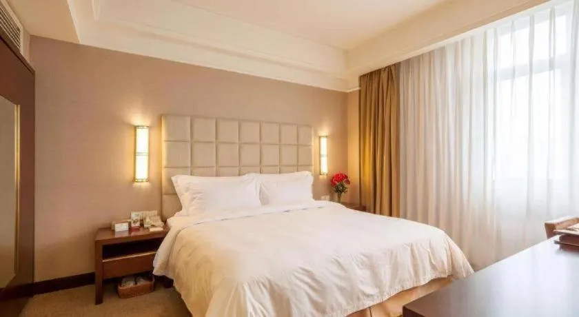 Bed in Best Western Plus Fuzhou Fortune Hotel