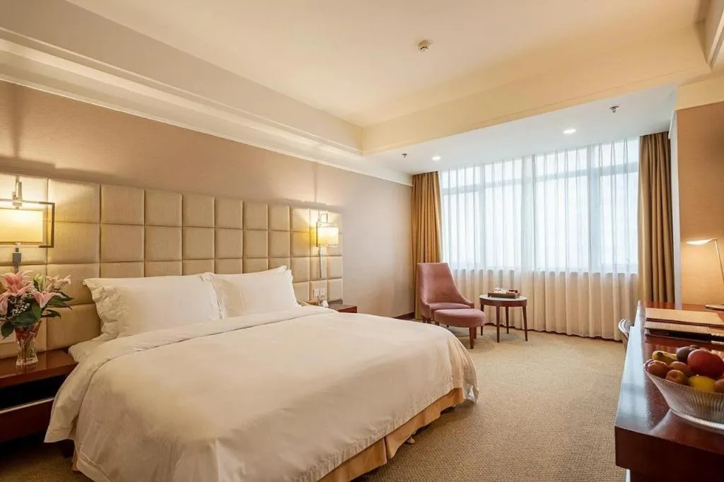Bed in Best Western Plus Fuzhou Fortune Hotel
