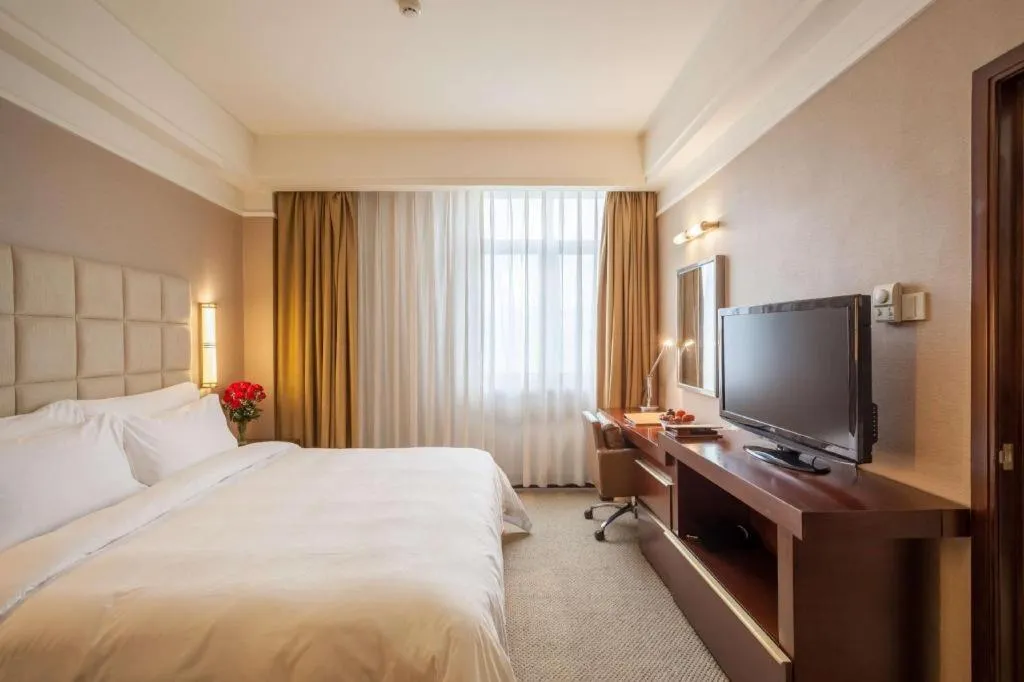 Bed in Best Western Plus Fuzhou Fortune Hotel