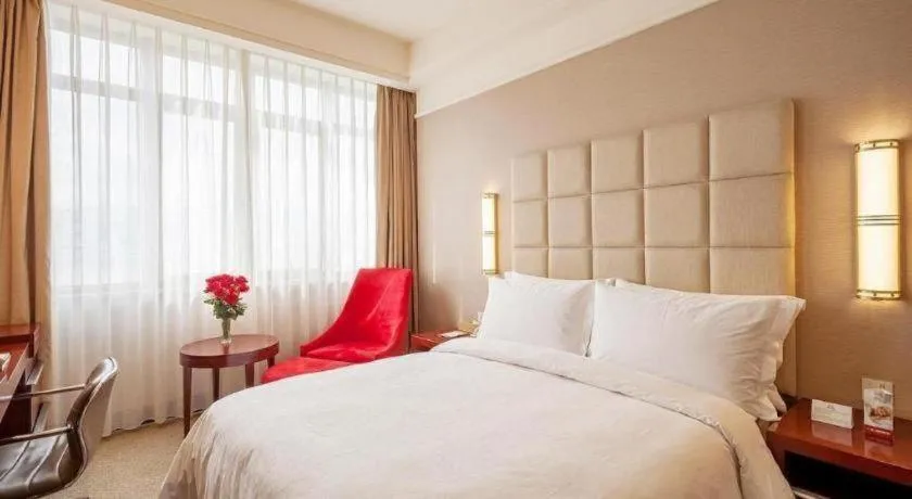 Bed in Best Western Plus Fuzhou Fortune Hotel