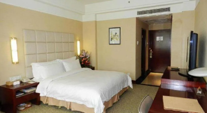 Bed in Best Western Plus Fuzhou Fortune Hotel