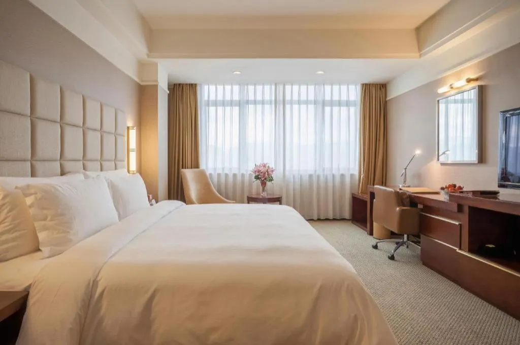 Bed in Best Western Plus Fuzhou Fortune Hotel