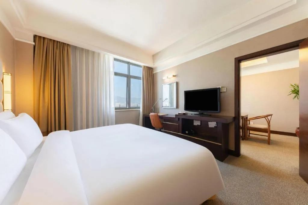 Bed in Best Western Plus Fuzhou Fortune Hotel