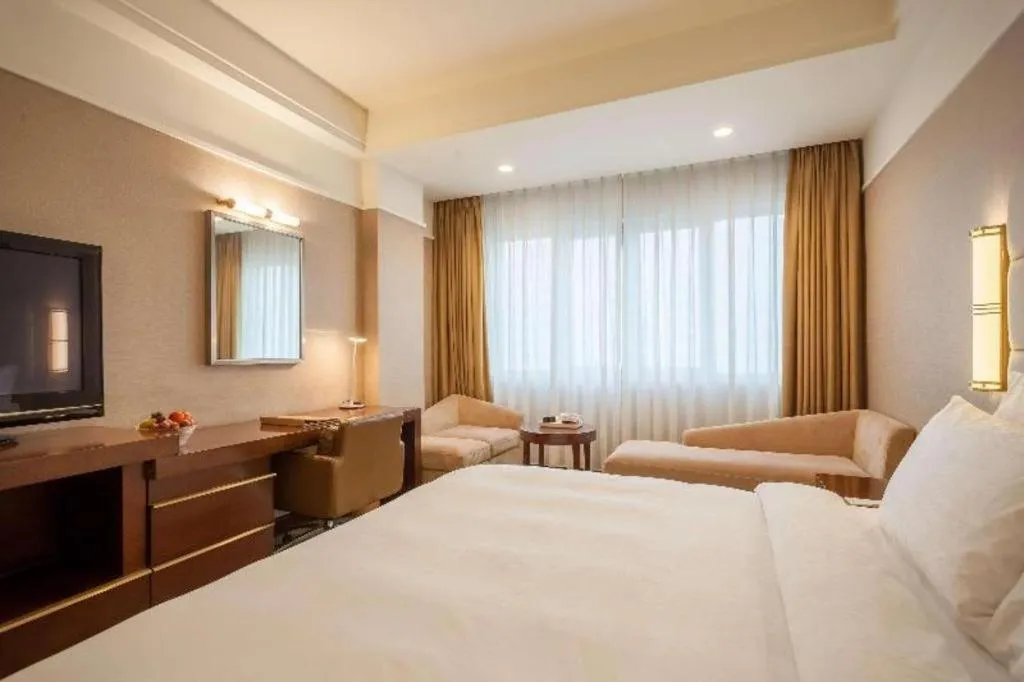 Bed in Best Western Plus Fuzhou Fortune Hotel