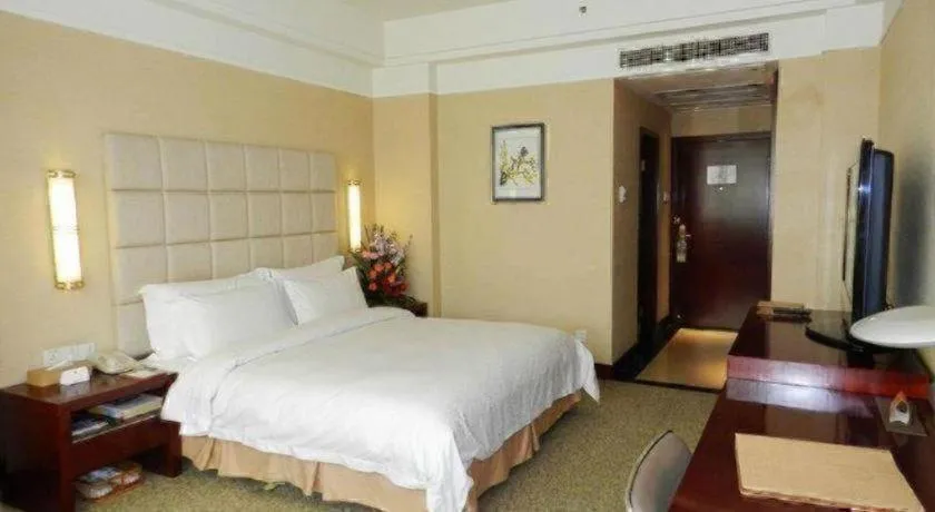 Bed in Best Western Plus Fuzhou Fortune Hotel