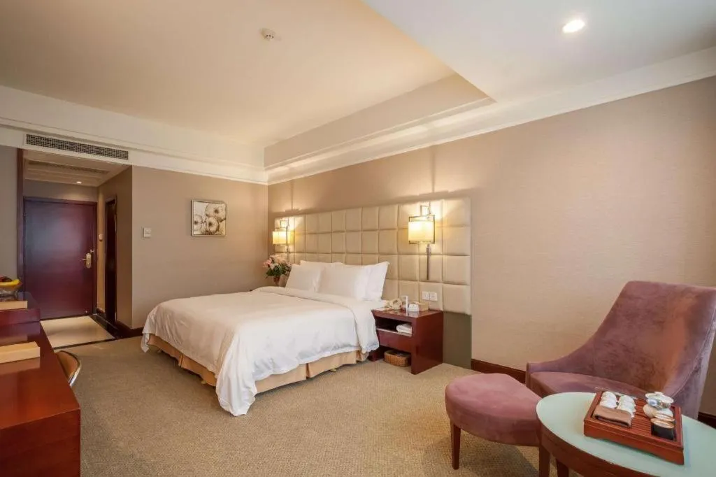 Bed in Best Western Plus Fuzhou Fortune Hotel