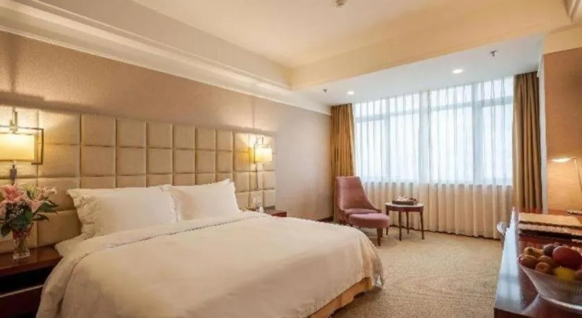 Bed in Best Western Plus Fuzhou Fortune Hotel